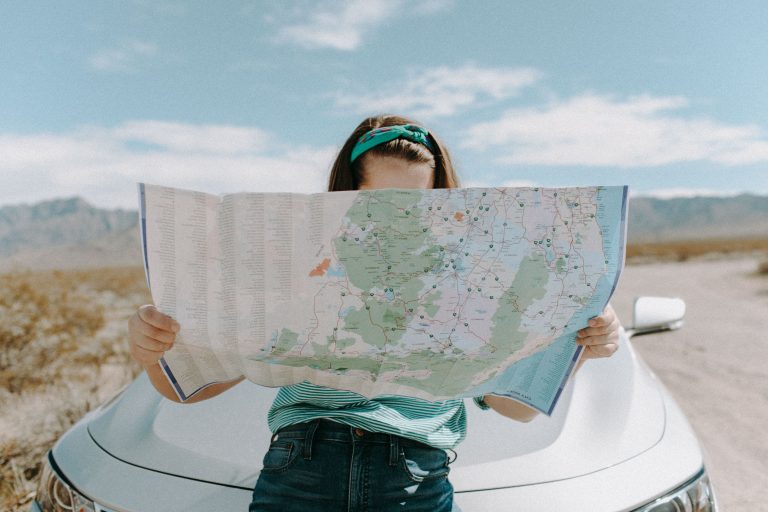 How to travel with paper map